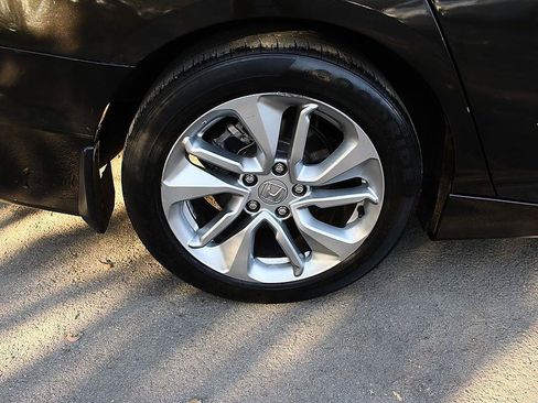 Used 2018 Honda Accord LX image 19