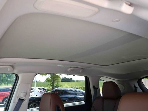 Certified 2025 Acura MDX FWD w/ Technology Package image 28