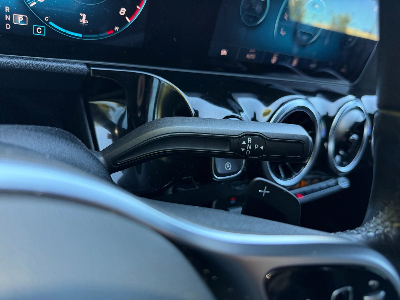 Certified 2021 Mercedes-Benz GLA 250 4MATIC image 18