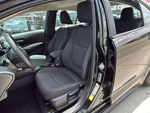 Used 2020 Toyota Corolla LE FWD image 22