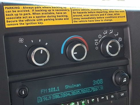 Used 2016 Chevrolet Express 3500 RWD image 14