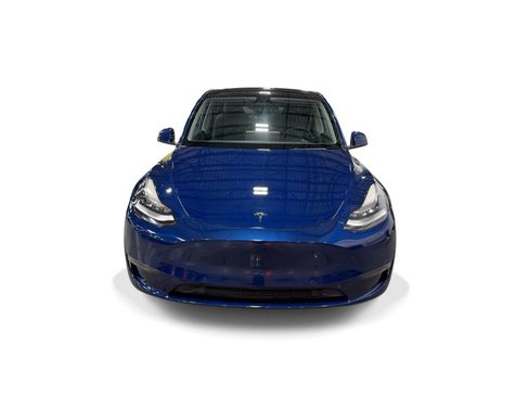Certified 2022 Tesla Model Y Long Range AWD/4WD image 2