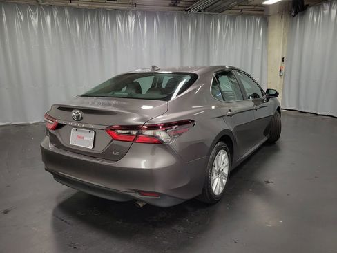 Used 2023 Toyota Camry LE image 8
