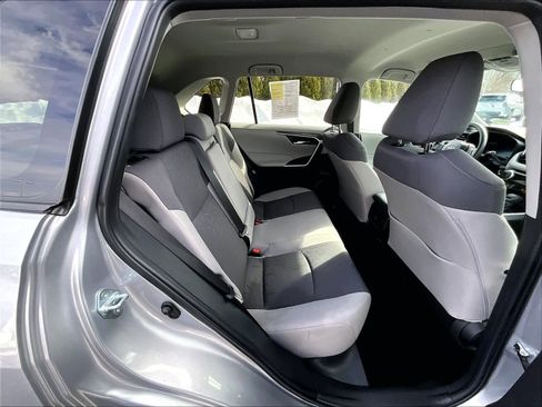 Used 2024 Toyota RAV4 XLE image 16