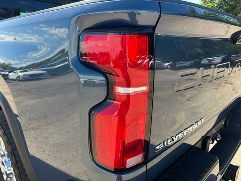 Used 2025 Chevrolet Silverado 2500 High Country w/ High Country Premium Package AWD/4WD image 10