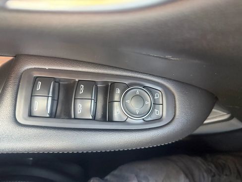 Used 2020 Cadillac XT5 Premium Luxury FWD image 35