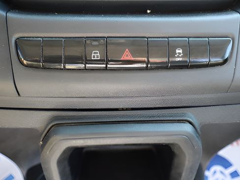 Used 2025 RAM ProMaster 2500 w/ Convenience Group FWD image 16