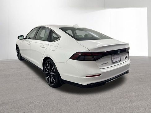 Certified 2023 Honda Accord Touring image 33
