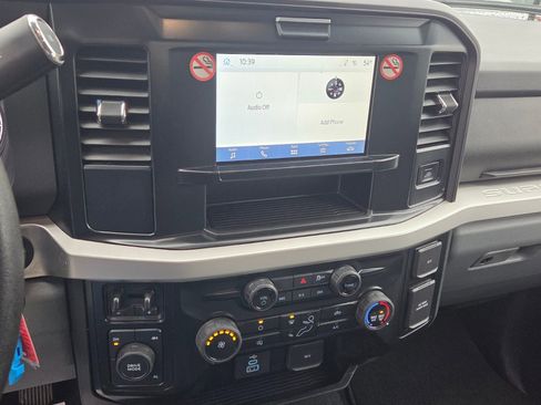 Used 2025 Ford F250 XLT image 19