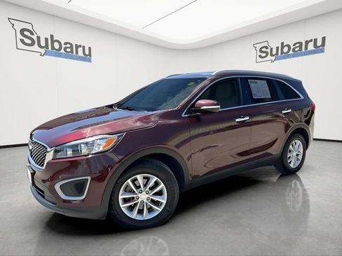 Used 2017 Kia Sorento FWD w/ LX Convenience Package image 5