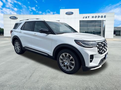 New 2026 Ford Explorer Platinum RWD image 1