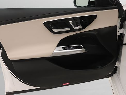 Certified 2024 Mercedes-Benz E 350 4MATIC Sedan image 17