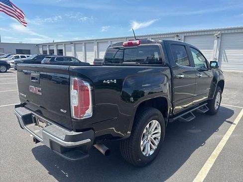 Used 2017 GMC Canyon SLT w/ Driver Alert Package AWD/4WD image 4