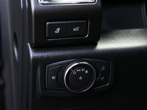Used 2019 Ford Expedition Limited w/ Equipment Group 303A AWD/4WD image 12