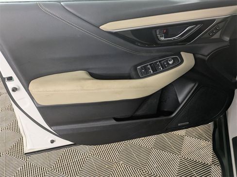 Used 2023 Subaru Outback Limited image 15