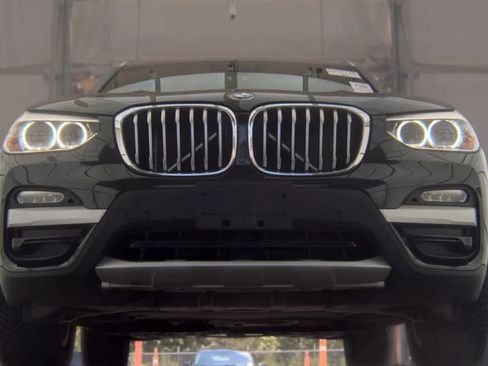 Used 2019 BMW X3 xDrive30i w/ Premium Package AWD/4WD image 2