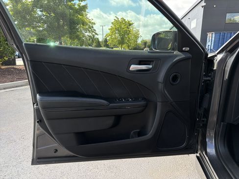 Used 2022 Dodge Charger R/T w/ Blacktop Package RWD image 16