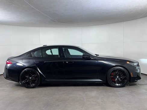 Used 2025 BMW M5 w/ Executive Package AWD/4WD image 7