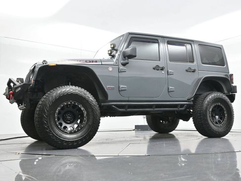 Used 2013 Jeep Wrangler Unlimited Rubicon AWD/4WD image 43