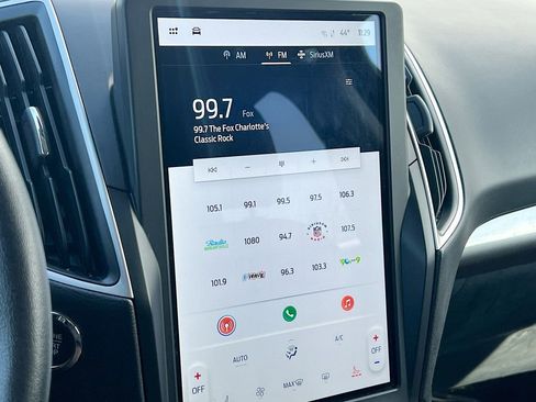 Used 2024 Ford Edge SEL image 14