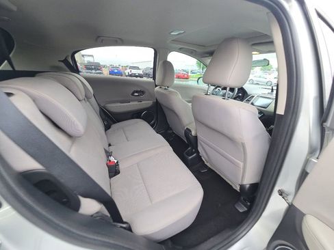 Used 2016 Honda HR-V EX image 28