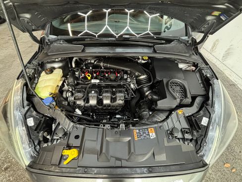 Used 2018 Ford Focus ST FWD image 26