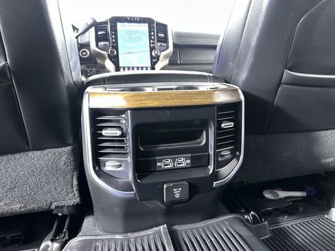 Used 2024 RAM 2500 Laramie AWD/4WD image 22
