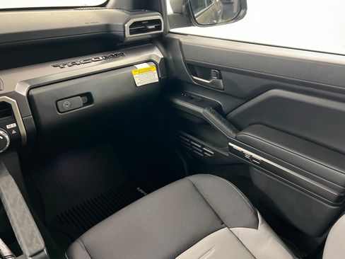 New 2026 Toyota Tacoma TRD Off-Road AWD/4WD image 10