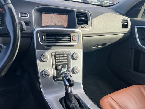 Used 2017 Volvo S60 T5 Inscription AWD/4WD image 9