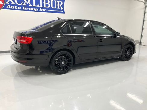 Used 2015 Volkswagen Jetta SE image 16