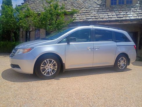 Used 2011 Honda Odyssey EX-L image 6