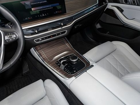 Used 2024 BMW X5 xDrive40i w/ Premium Package AWD/4WD image 10