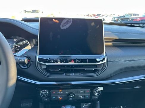 New 2026 Jeep Compass Limited image 13