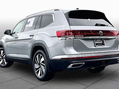 Used 2024 Volkswagen Atlas SEL AWD/4WD image 12