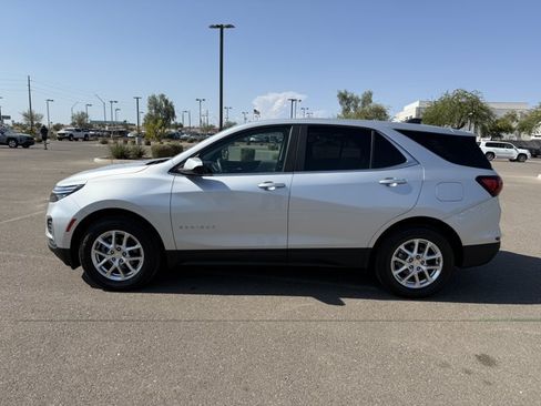 Used 2022 Chevrolet Equinox LT FWD image 9