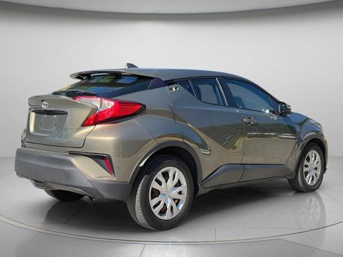 Used 2021 Toyota C-HR LE FWD image 7
