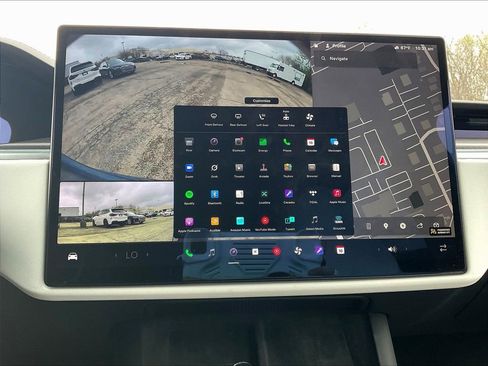 Used 2022 Tesla Model X Plaid AWD/4WD image 15