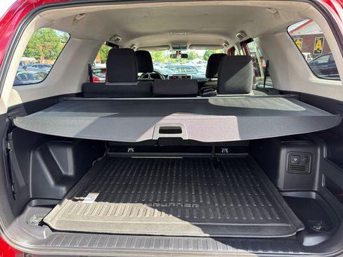 Used 2014 Toyota 4Runner SR5 AWD/4WD image 17