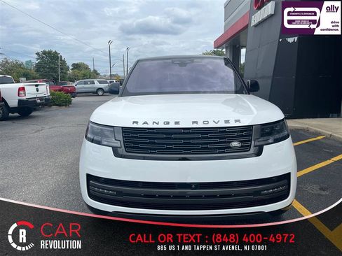 Used 2022 Land Rover Range Rover Long Wheelbase SE AWD/4WD image 2