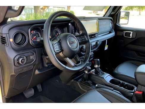 New 2025 Jeep Wrangler Unlimited Rubicon 392 image 6