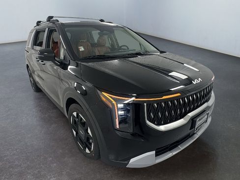 New 2026 Kia Carnival EX image 1