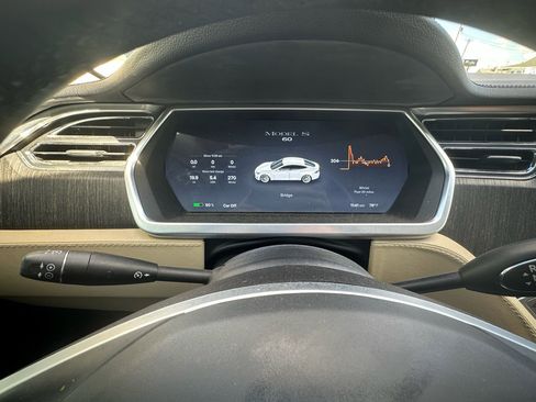 Used 2013 Tesla Model S image 20