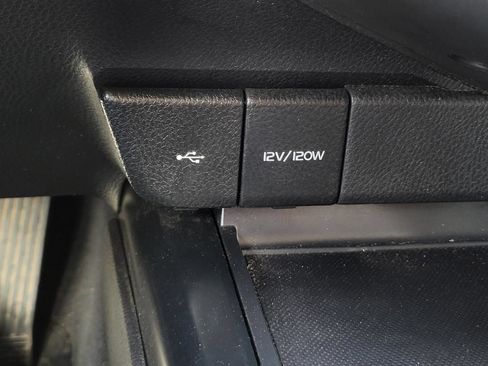 Used 2020 Toyota Camry LE FWD image 22