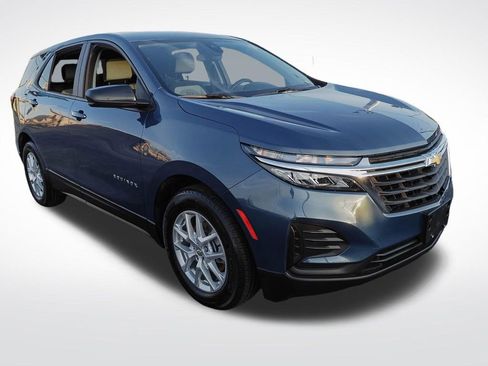 Certified 2024 Chevrolet Equinox LS FWD image 3