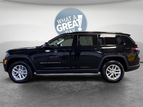 Used 2023 Jeep Grand Cherokee L Laredo image 7