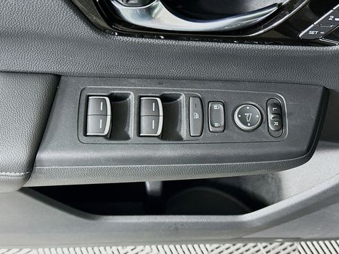 Used 2025 Honda CR-V EX-L image 15