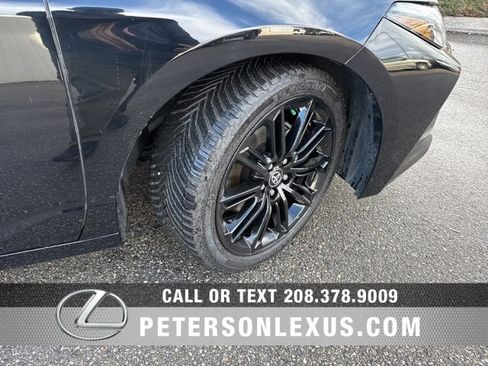 Used 2022 Toyota Avalon XSE image 10