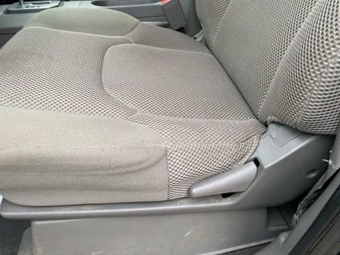 Used 2021 Nissan Frontier SV image 19