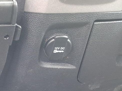 Used 2015 RAM 1500 Express image 11