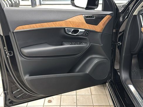 Used 2024 Volvo XC90 T8 Plus w/ Protection Package Premier image 21